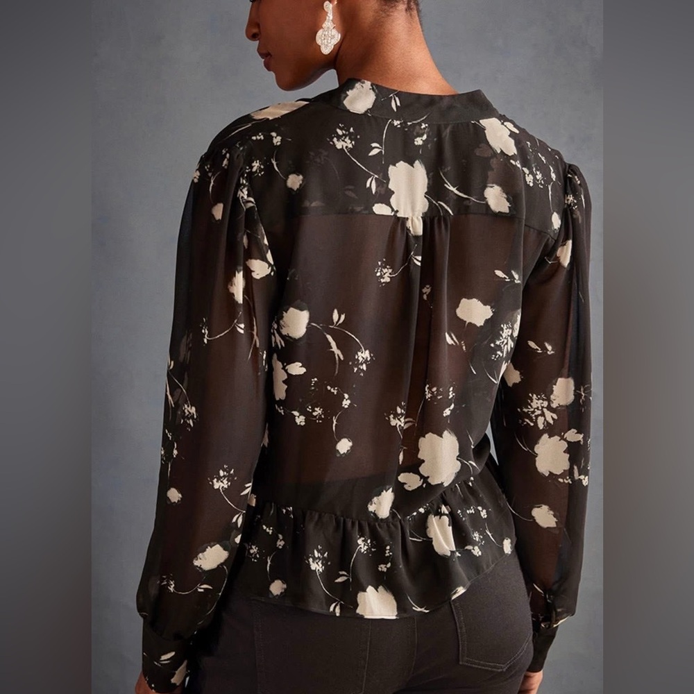 Cabi Silhouette Blouse - Picture 3 of 15